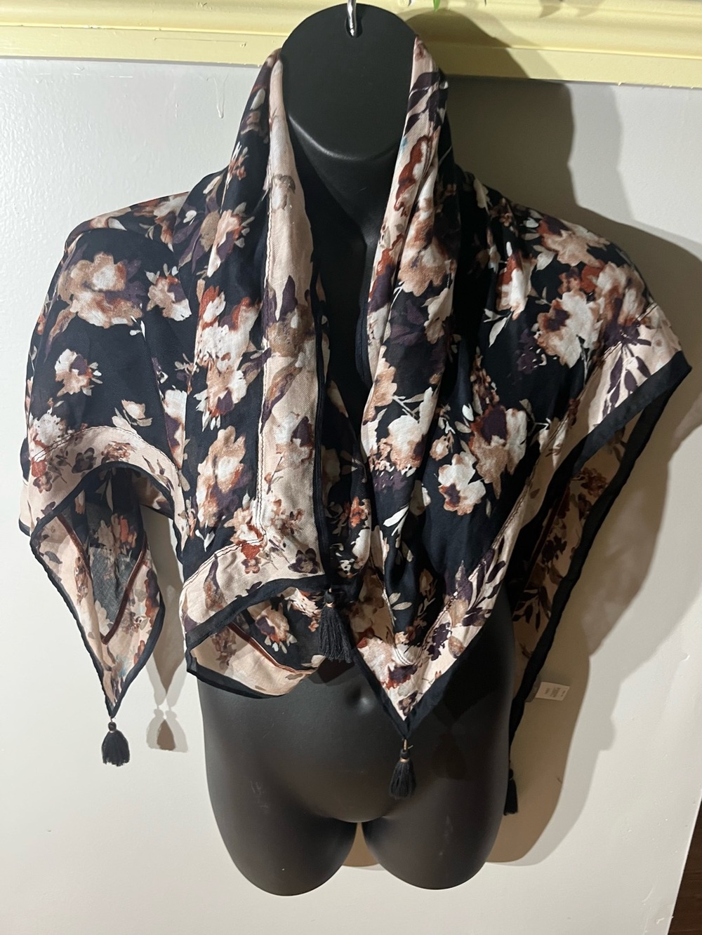 J. Jill 100% Modal floral scarf wrap tassel feminine Boho vacation cruise OS